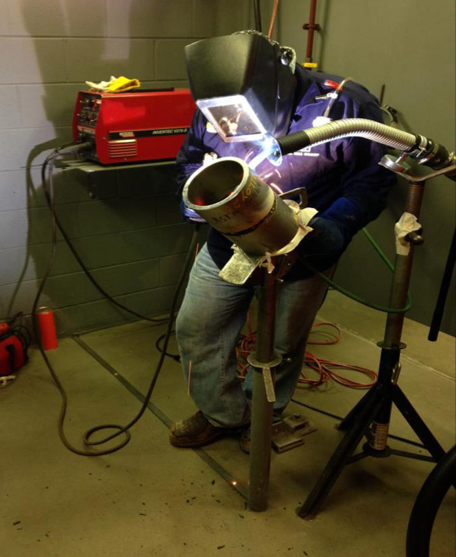 image of worker welding Stainless Steel with LEV