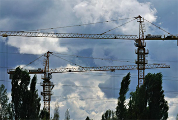 Figure 3: Cranes are especially vulnerable to lightning; Photo: NOAA